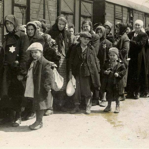 La llegada de los judios desde Hungaria